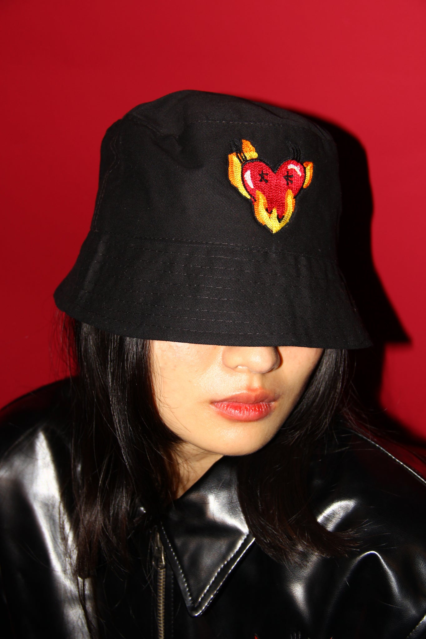 twin flames bucket hat