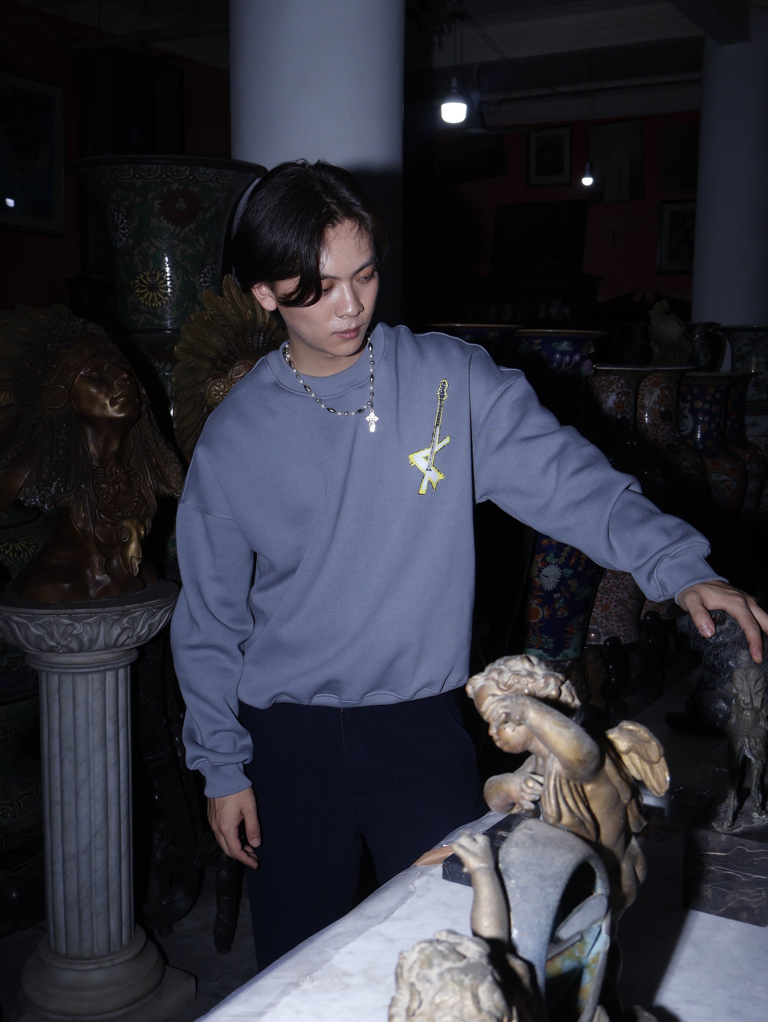 Industry plant crewneck